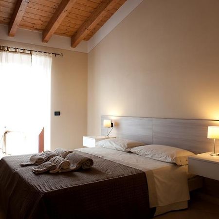 Al Borgo Alloggi Desenzano del Garda Dış mekan fotoğraf